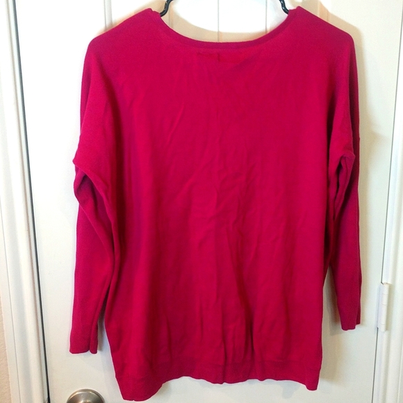 Moda Women's Medium Fushia Lightweight Sweater with 3/4 Sleeves - Picture 4 of 6